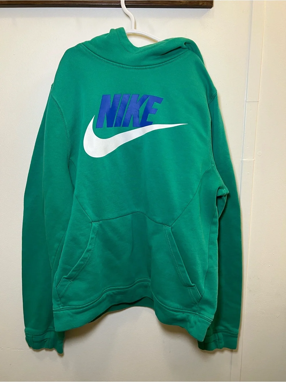 Nike Boys Pullover Hoodie Large Green Logo Sweatshirt Pocket